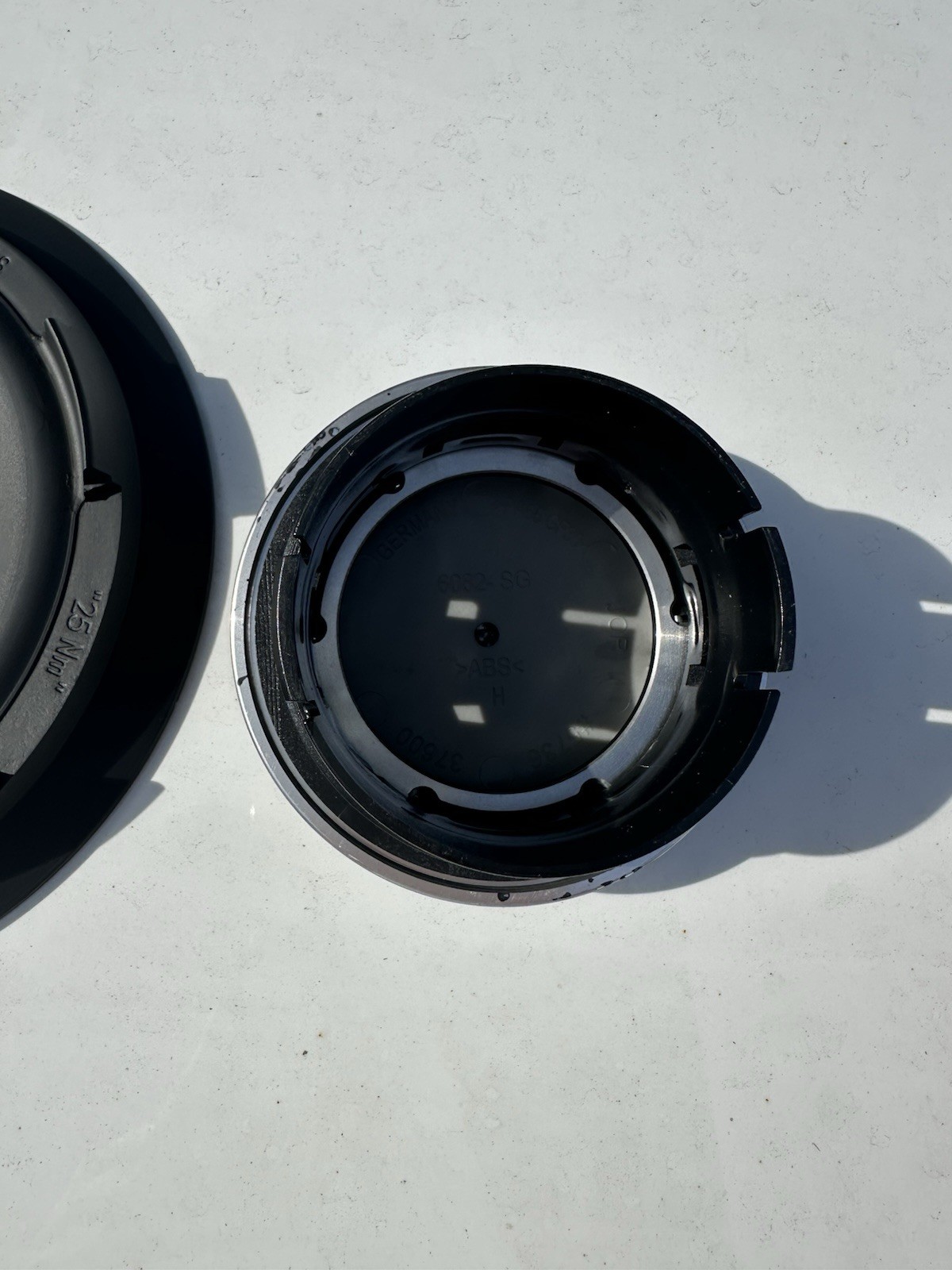 New Factory Mercedes Benz Center Cap G63 G550 G Wagon OEM AMG Wheel A0004003400