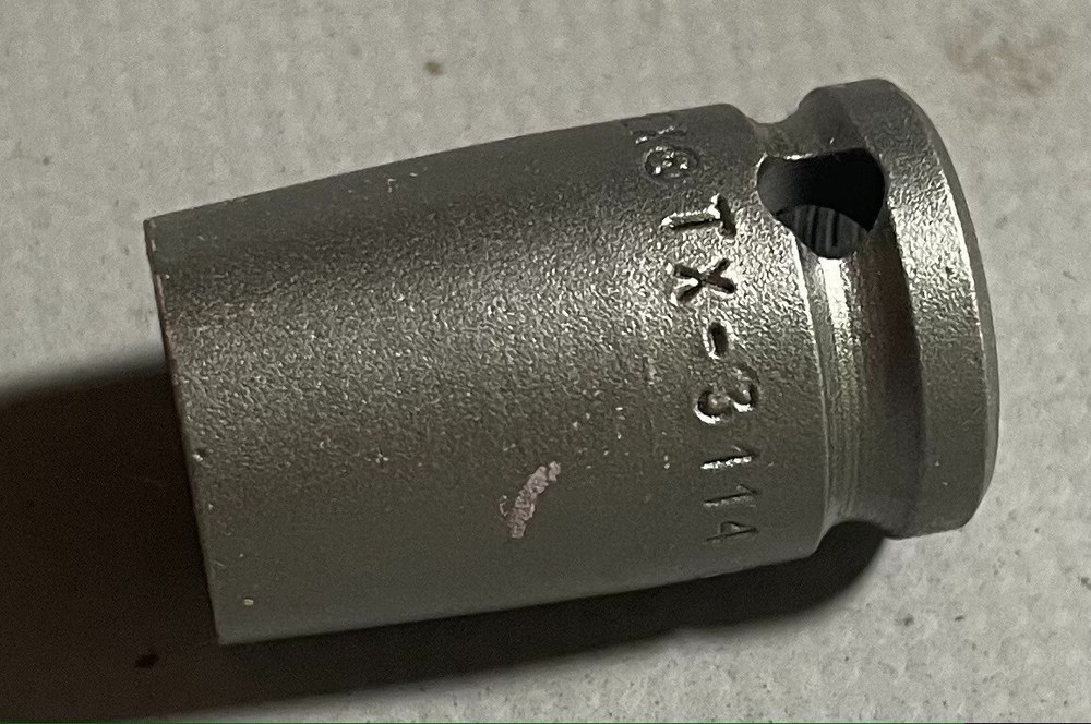 Apex TX-3114 E-14 3/8” Square Drive Torx Socket for External Torx Screws