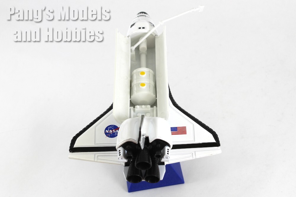 Space Shuttle - Astronauts and Display Stand 1/200 Scale Diecast & Plastic Model