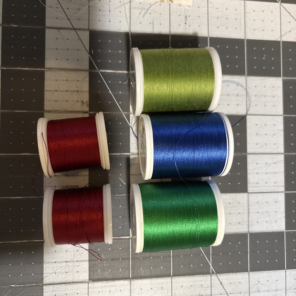 Madera Machine Embroidery Thread 5 Spools