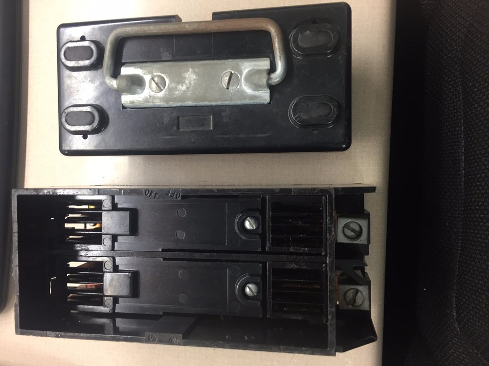 FPE FEDERAL PACIFIC 102 100AMP FUSE BLOCK & PULLOUT