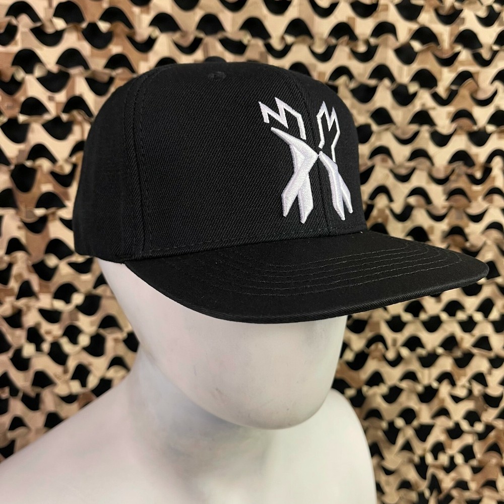 NEW HK Army Split Snap Back Hat - Black/White