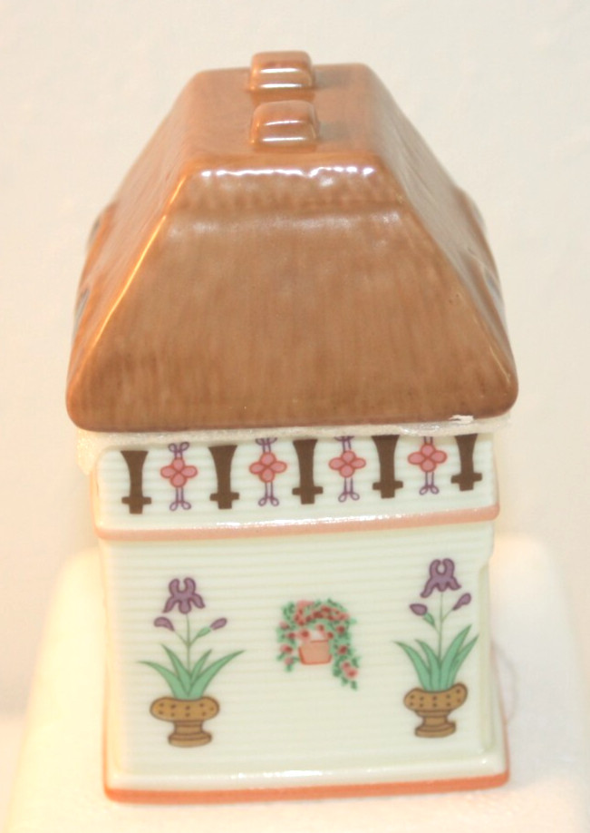 Lenox Canterbury Crossing Spice Jar - Coriander