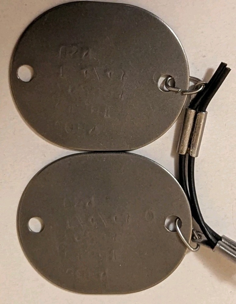 WW2 US Navy Dog Tag Pair - John Light 2262993 T 4/43 - On Cord XB