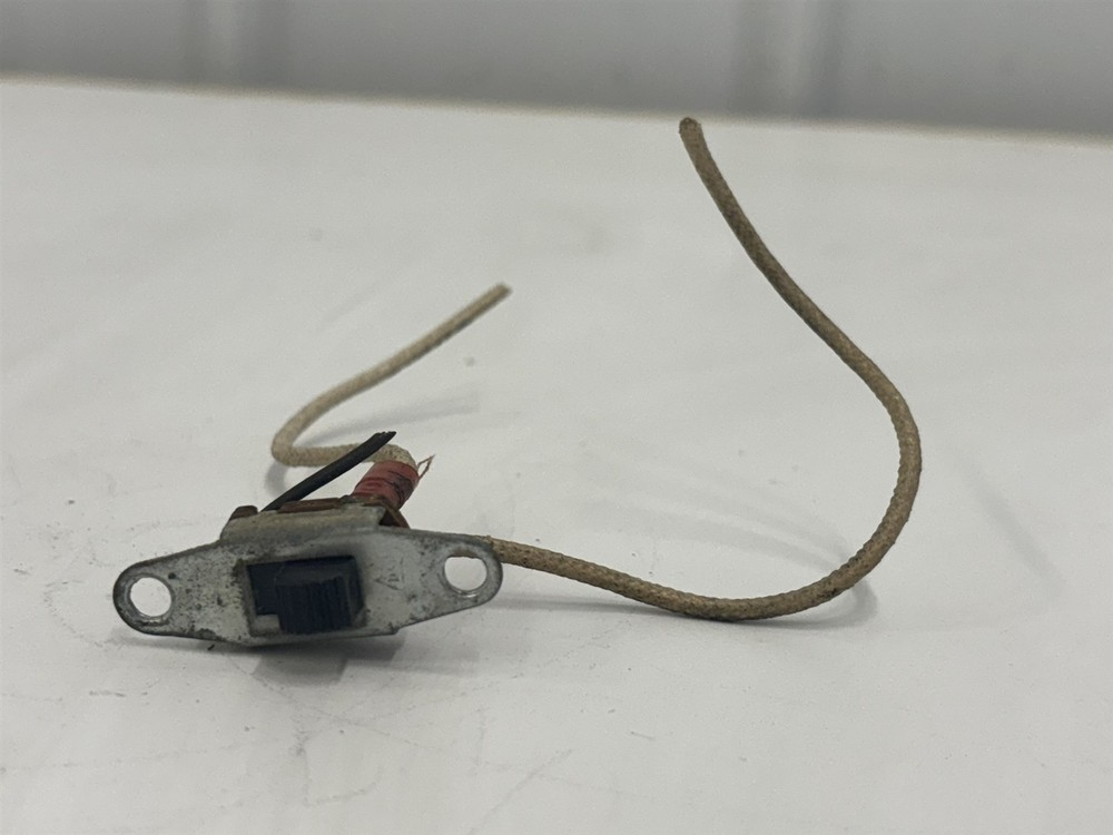 1956 Cessna 172 Map Cabin Dome Light Switch 0713029