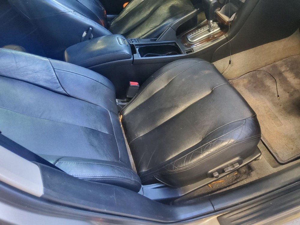 MAXIMA 2000 Battery Tray 561407