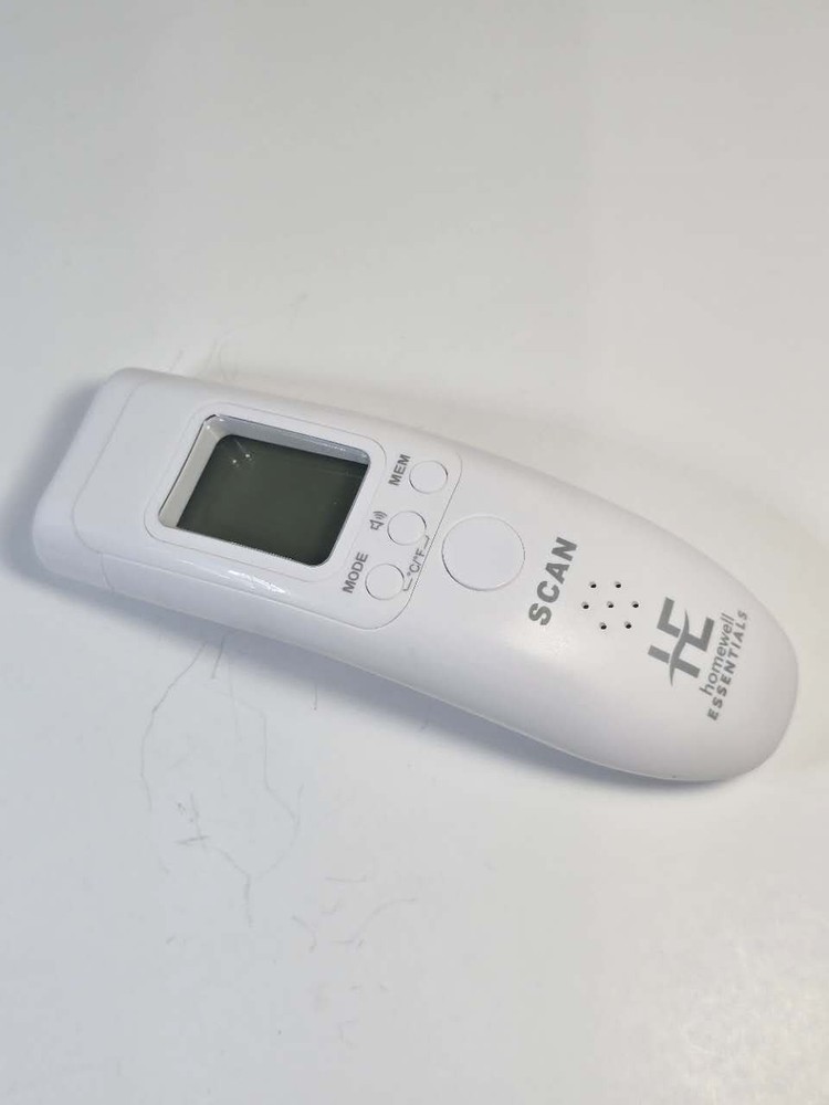 HOMEWELL ESSENTIALS SCAN FOREHEAD THERMOMETER - BARELY USED