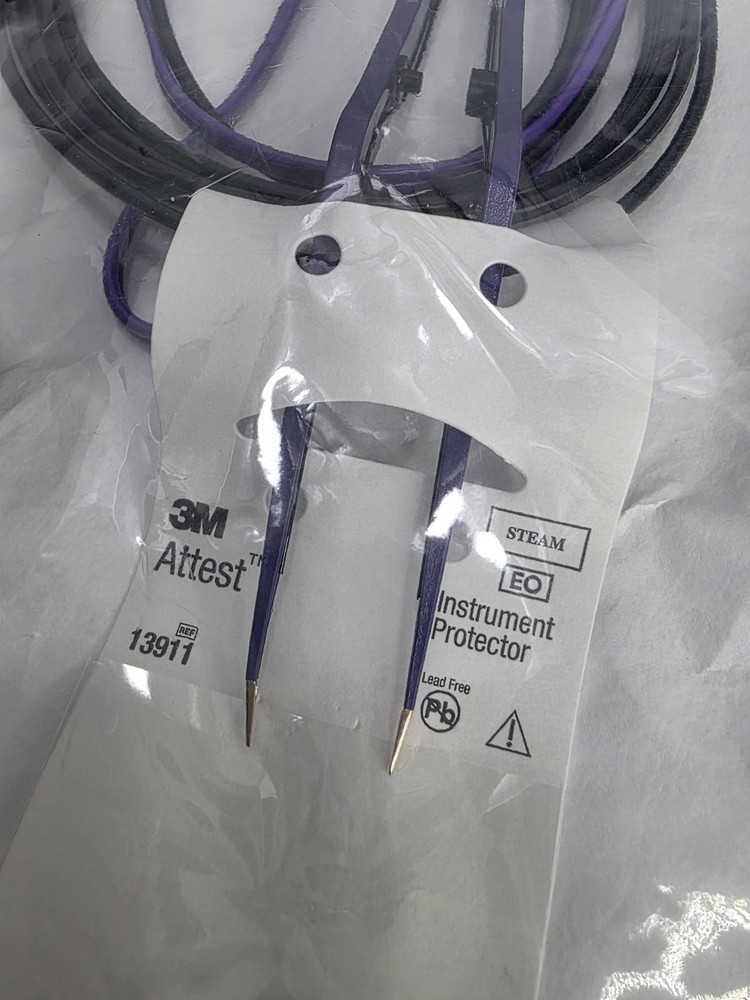 Disposable Bipolar Forceps 8in, 1mm Straight TipsW/ Cable