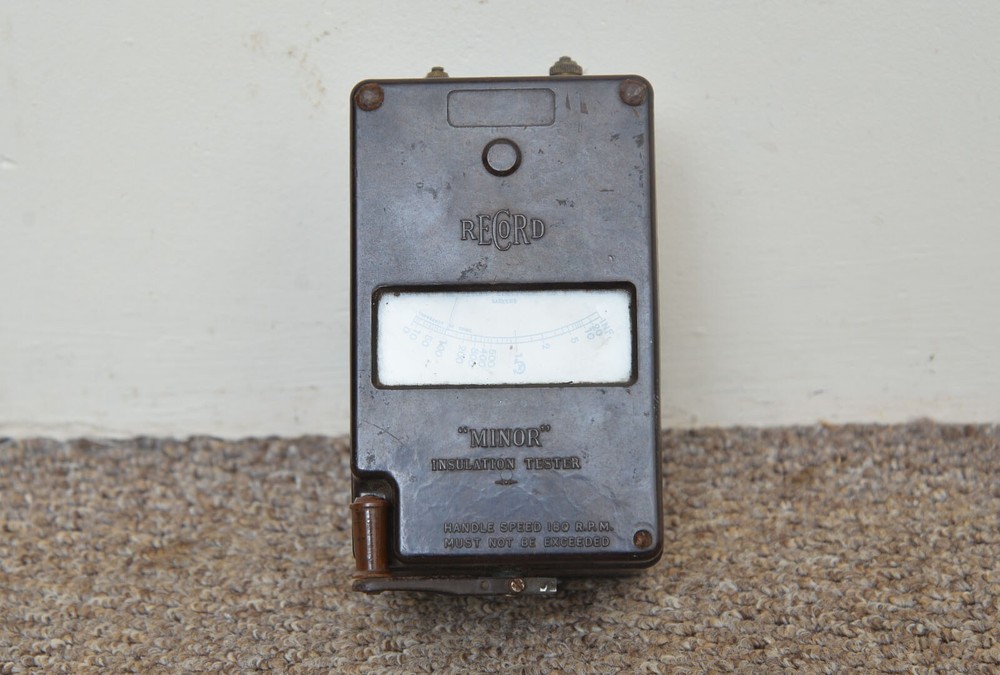 Vintage Bakelite Hand Cranked Record 'Minor' Insulation Tester