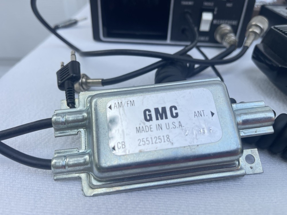 Lot Trilectric FCC Data Mac 440 H Transmitter With Mic & Accesories