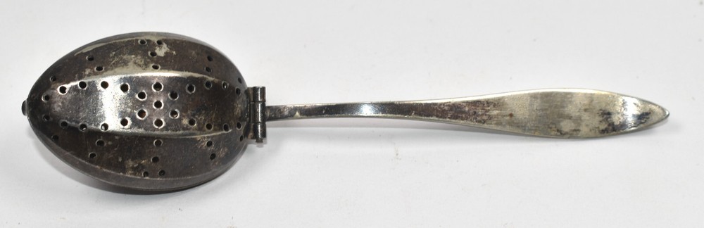 Vintage Hinged Tea Infuser Loose Leaf Strainer Spoon