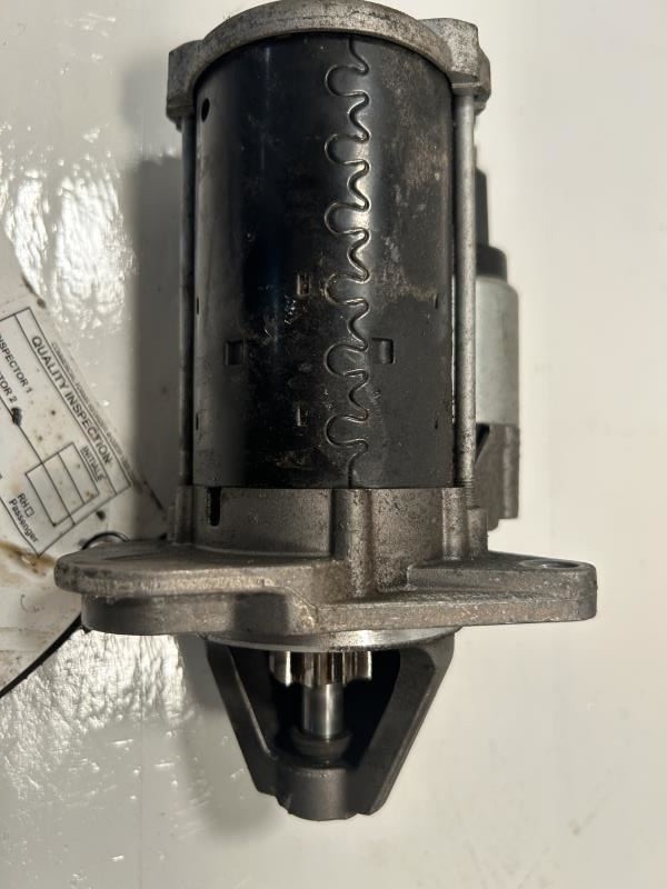 ENCORE 2020 Glove Box 18716