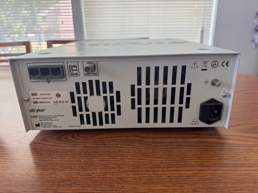 Stryker L9000 LED Light Source