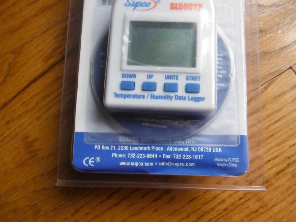 Supco SL500TH Temperature & Humidity Data Logger w/Internal Sensors & Software