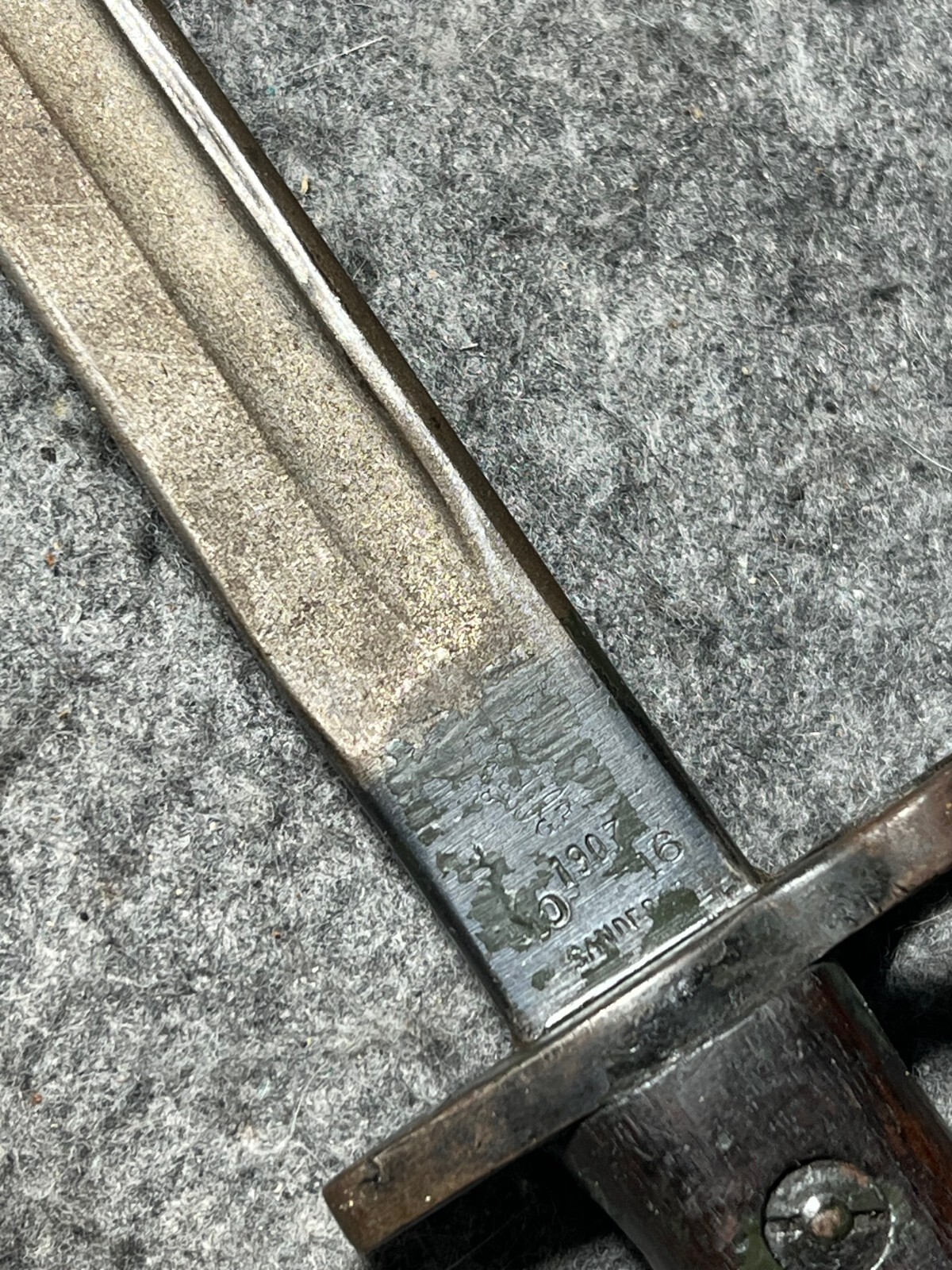 WWI WWII British Pattern 1907 Bayonet/Scabbard by Sanderson Bros