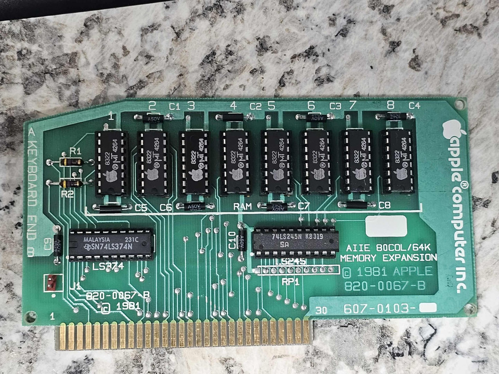 Clean Vintage 1981 Apple Computer Memory Expansion 820-0067-B 607-0103-E Board