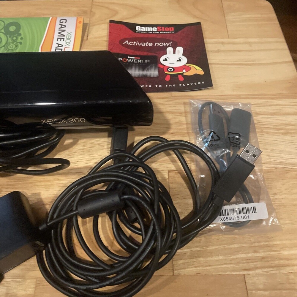 Microsoft Xbox 360 Kinect Sensor Bar Model 1414 and original box