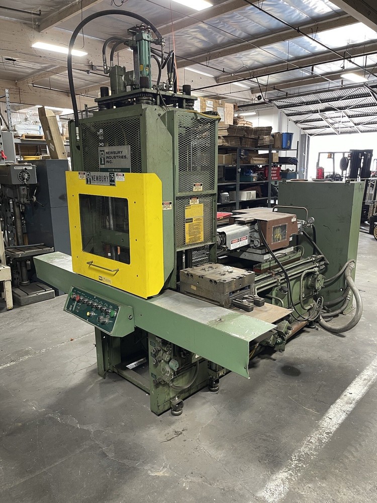Newbury V675BRS 75 Ton, 6 OZ Shuttle Injection Molding Machine