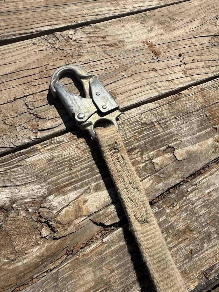 Guardian Double Hook Fall Protection Lanyard Shock Absorbing Used