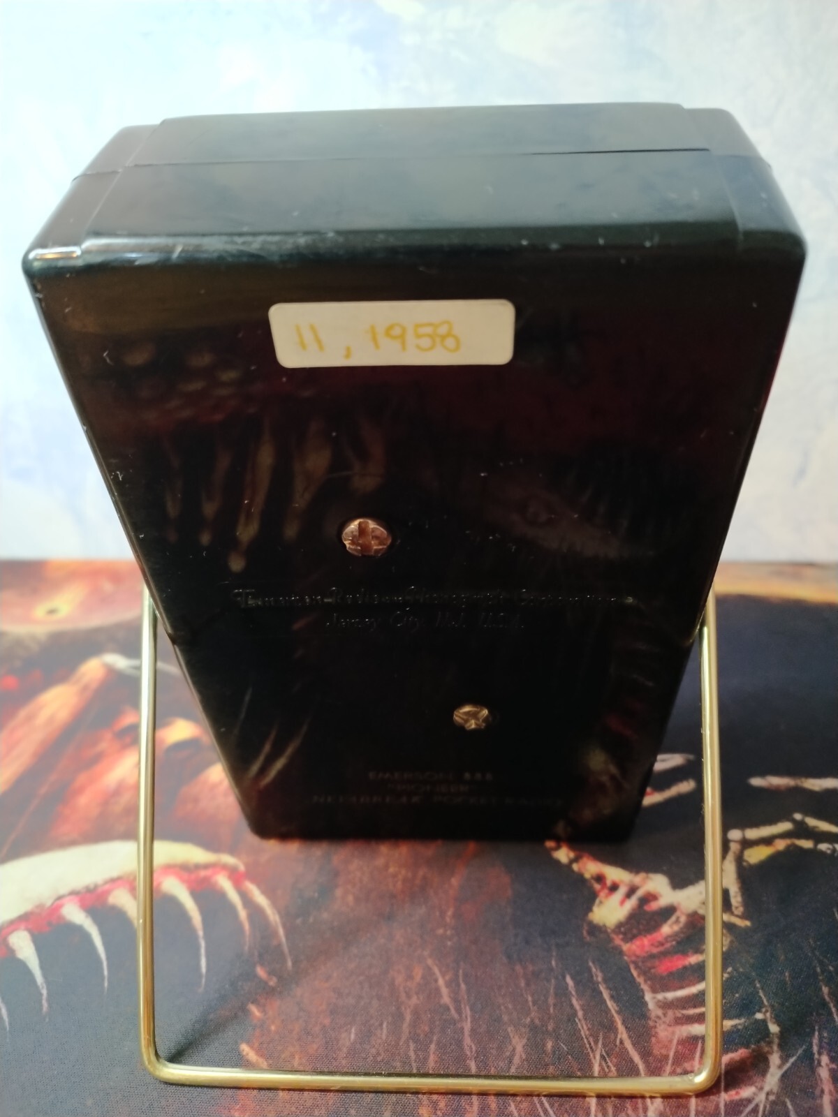 1958 Emerson Model 888 "Pioneer" Nevabreak Pocket Radio-Working!