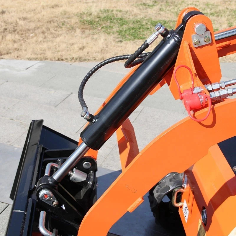 Mini Tracked Skid Steer Loader with Runtong Engine, New