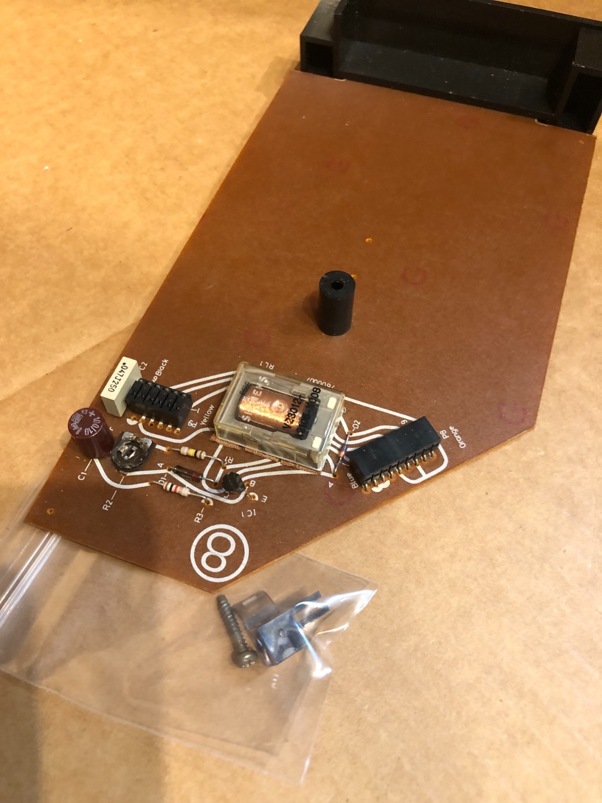 B&O 4002 turntable parting: Preamplifier PCB