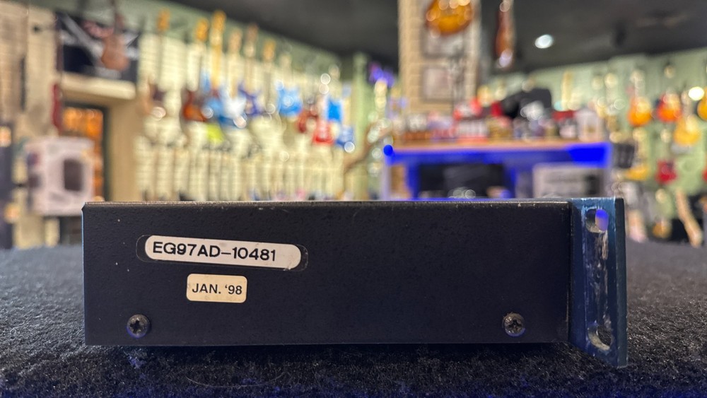 DBX 166A Rack Mounted Compressor / Limiter Rack Effect Module