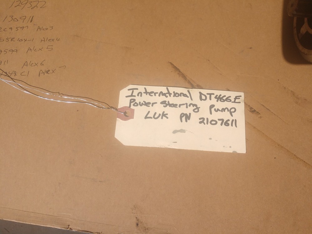 INTERNATIONAL POWER STEERING PUMP 2107611C1