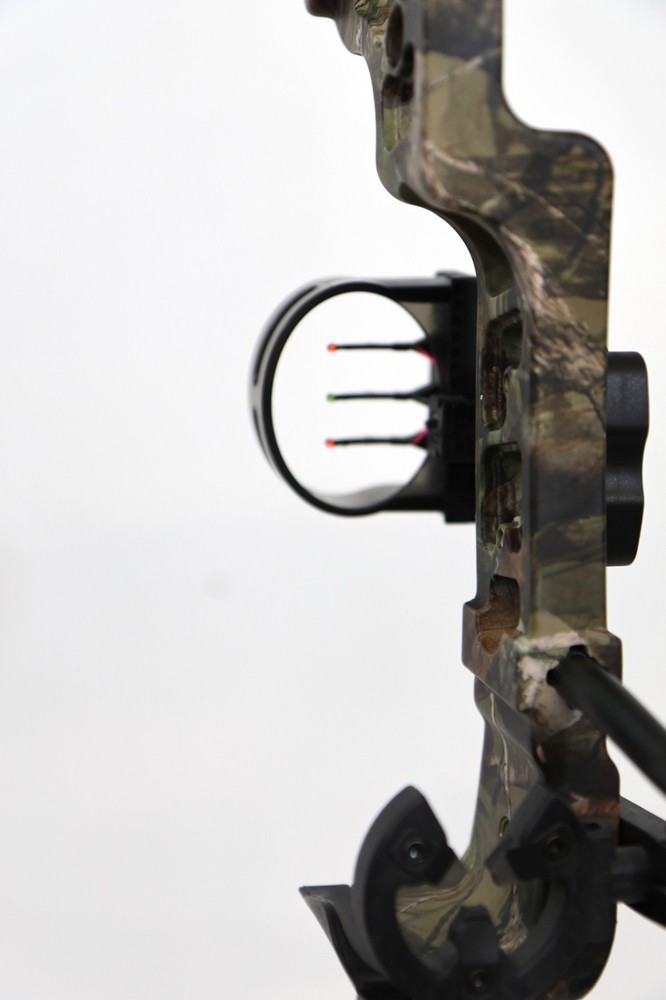Barnett Vortex Hunter Beginner Compound Bow - Camo / Red - RH (28" Ax-Ax) 2011