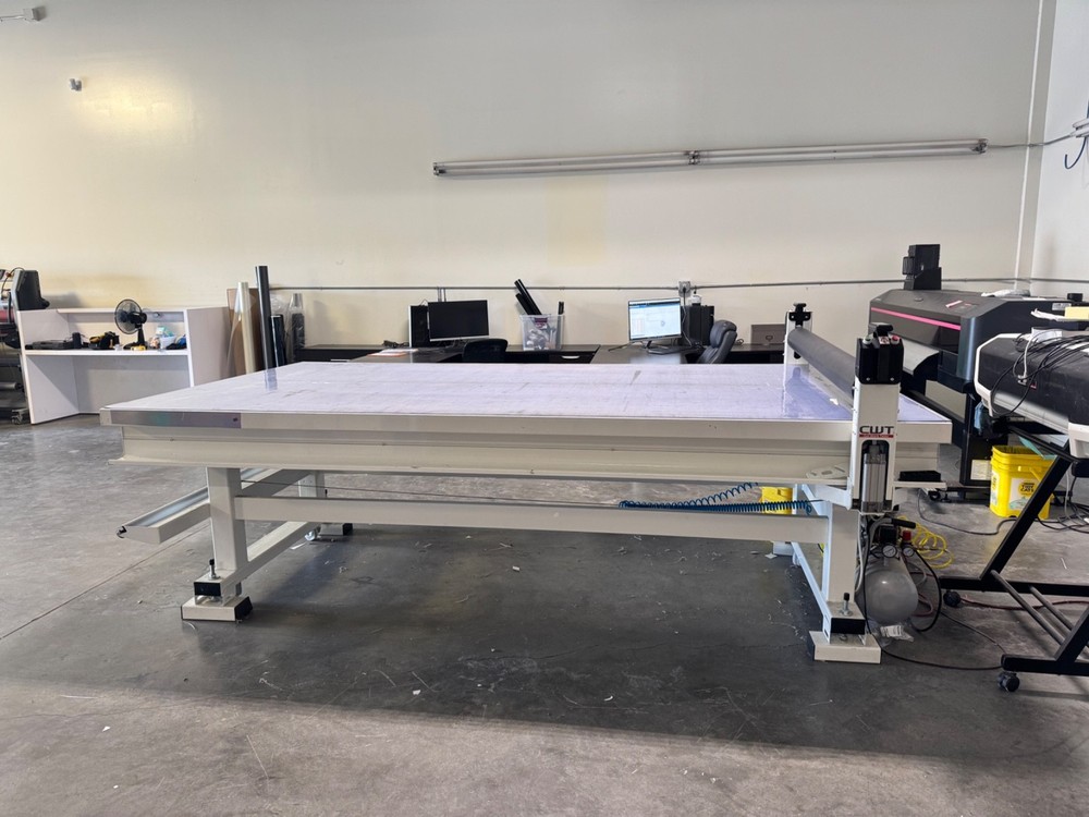 CWT 1630 Cut Work Table 9’10” x 5’3″ with Pressure Roller