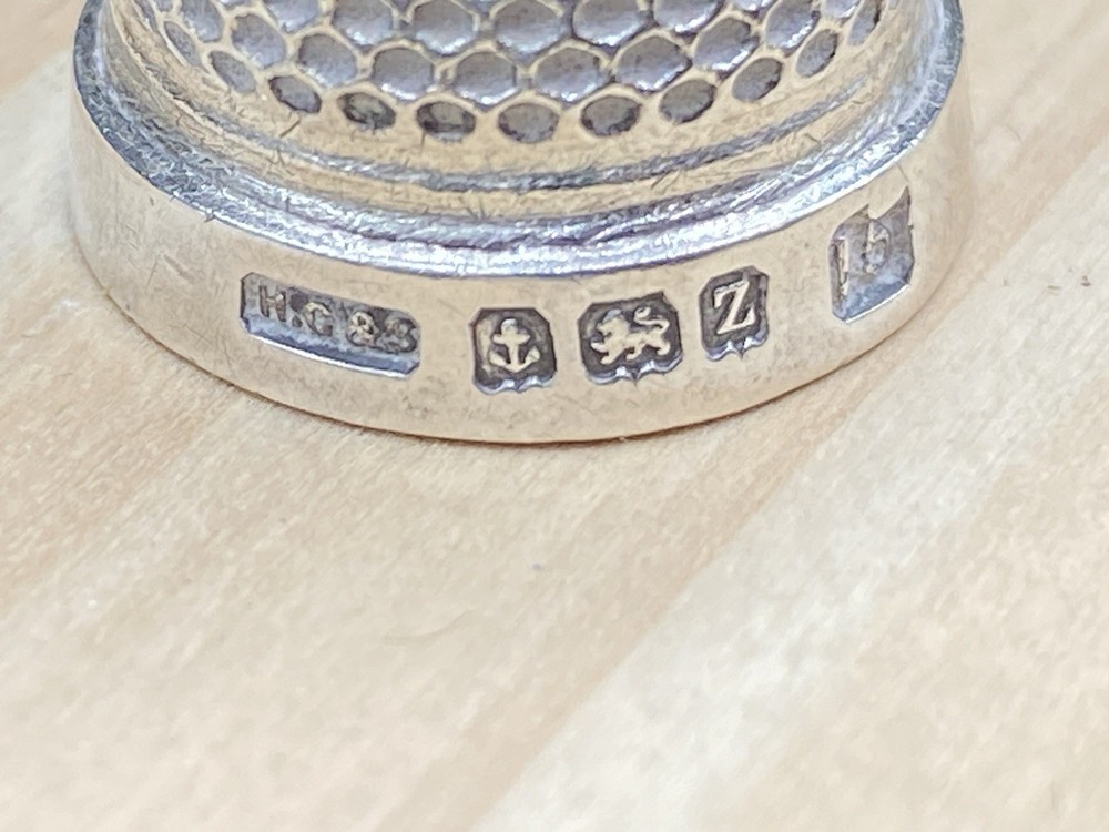 Silver 1924 & 1946 Silver Thimbles 10g