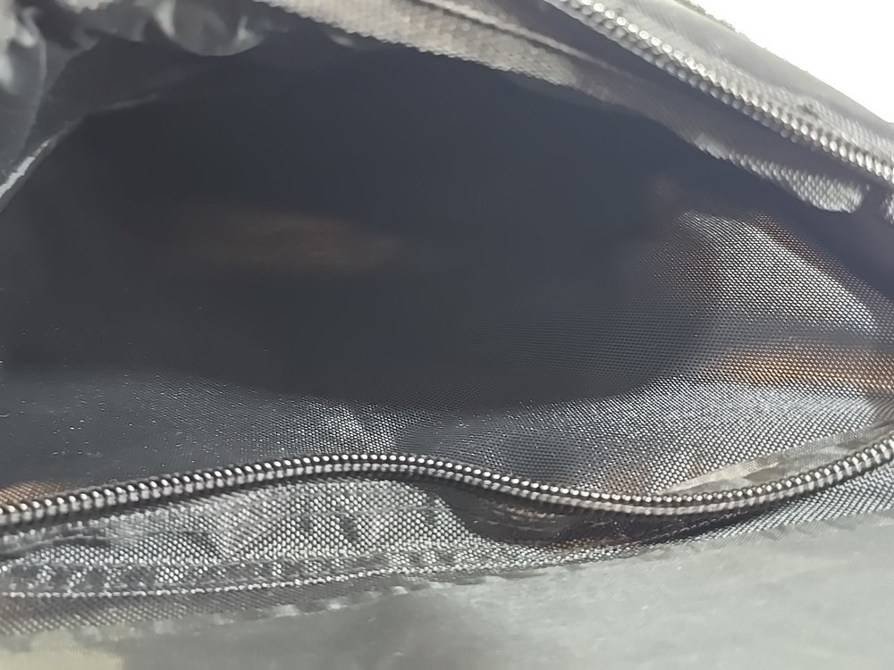 Native Instruments Komplete Kontrol A25 25-Key Keyboard Controller W Carring Bag