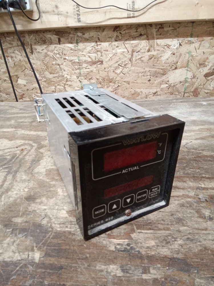 Watlow 922A-3BB0-A000 Programmable Temperature Controller Module, 115-230Vac