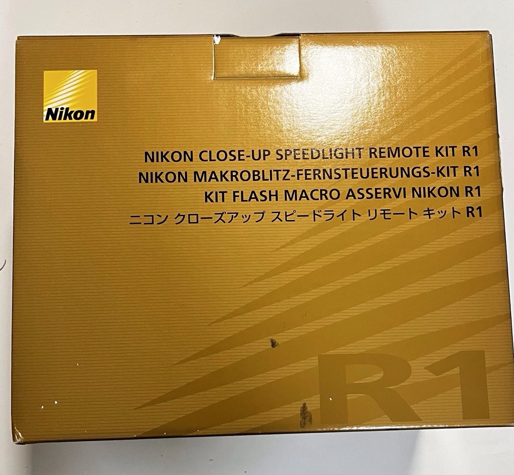 [MINT+BOXED]  NIKON R1 CLOSE-UP SPEEDLIGHT REMOTE KIT WITH SU-800