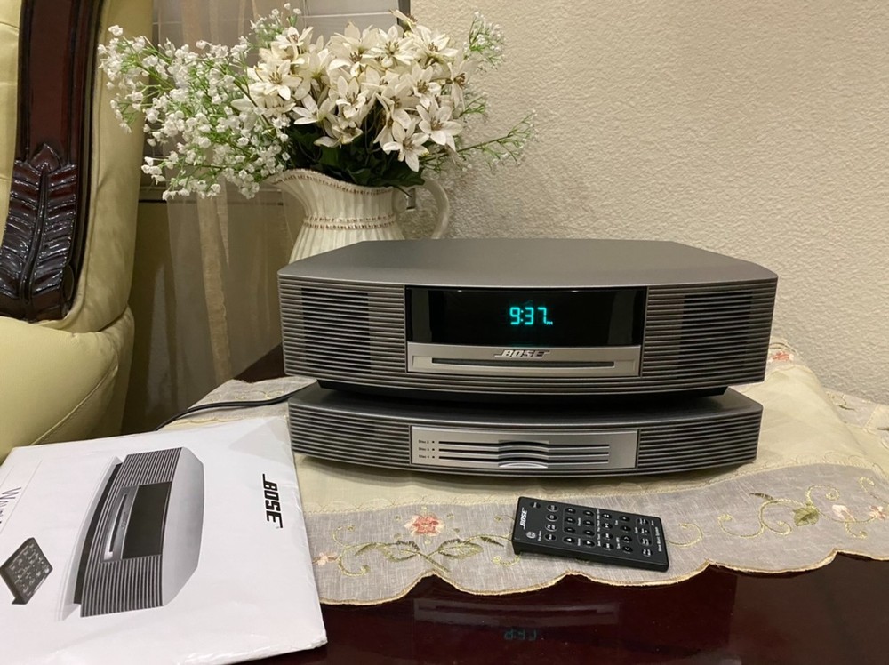 Bose Wave Music System CD AM/FM W/ 3 CD Changer & Remote Control