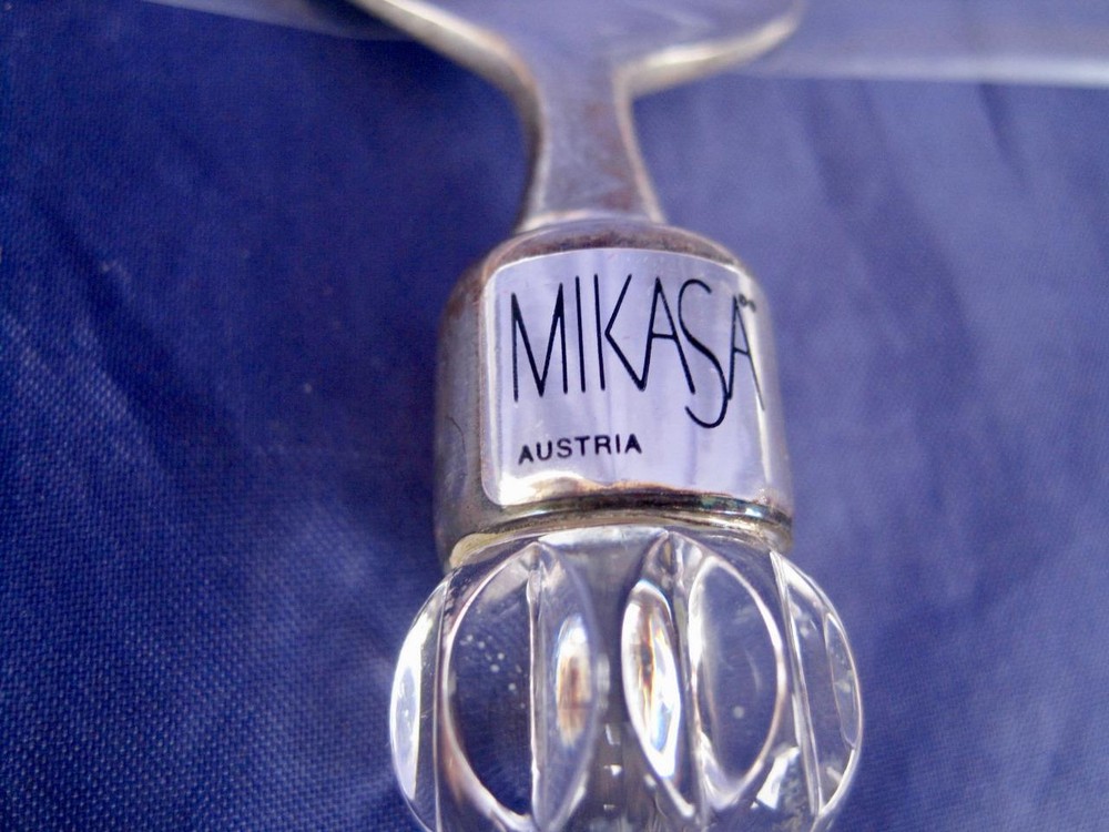 Mikasa Rousseau 2 pc Cake Knife Cheese Server Austria Clear Handle Silver Plate