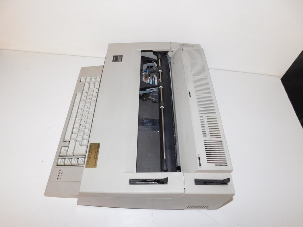 IBM WHEELWRITER 3 TYPEWRITER (TPS76)