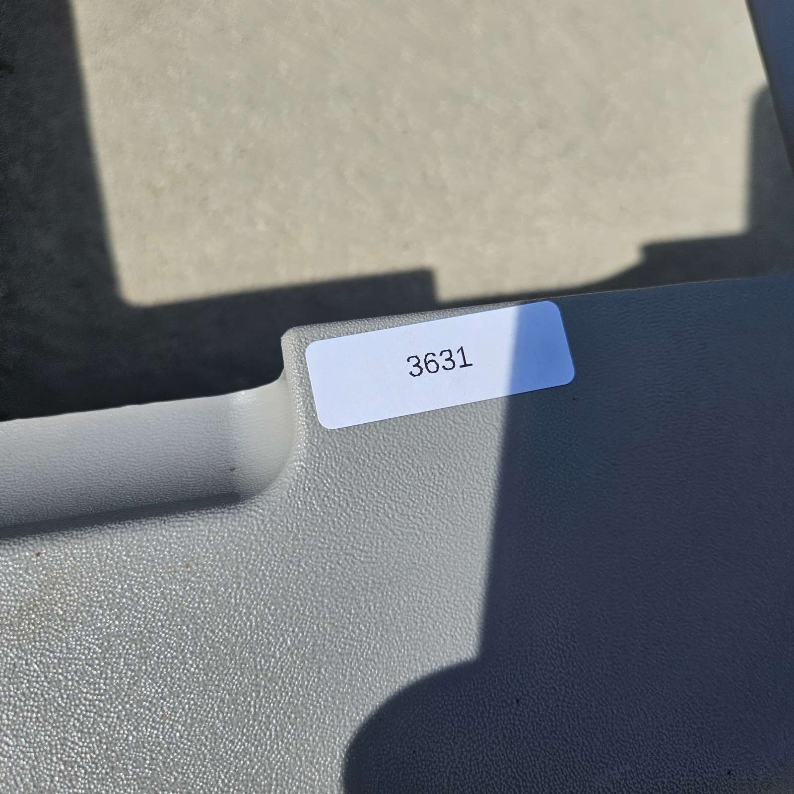 2004 - 2012 Nissan Armada Infiniti QX56 Overhead Console Rear Storage Grey OEM