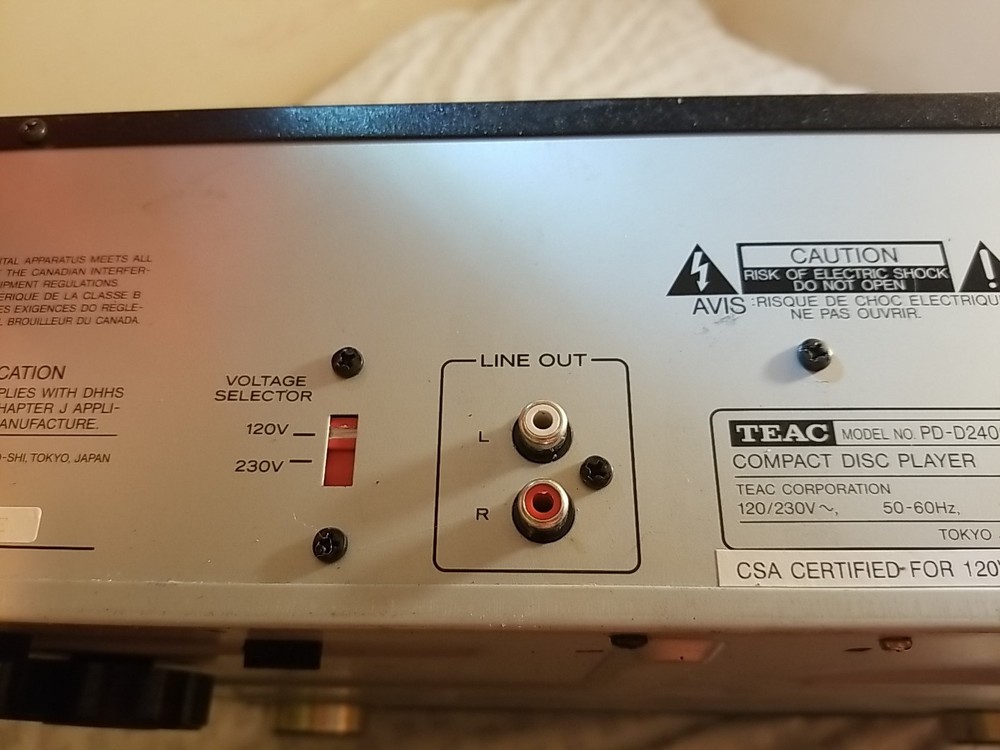 Vintage TEAC PD-D2400 Compact Disc Multi Player 5 Disc Player