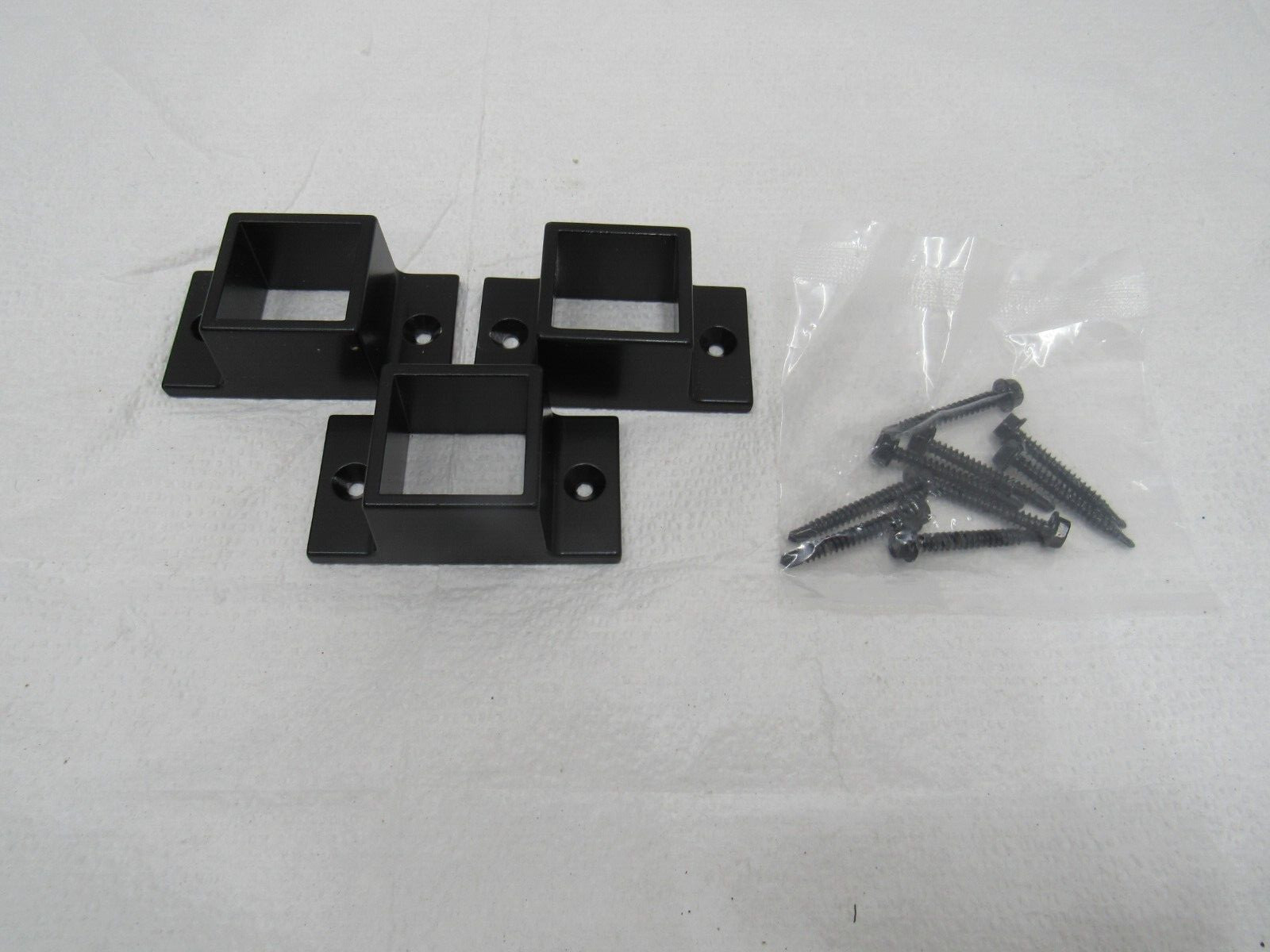 Barrette Outdoor Living 5/8" Metal Wall Mount Fence Brackets 3 Pack 73013011