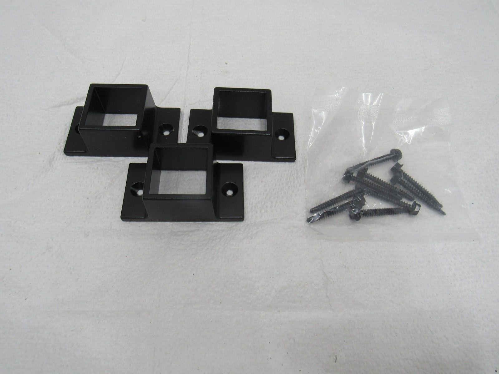 Barrette Outdoor Living 5/8" Metal Wall Mount Fence Brackets 3 Pack 73013011