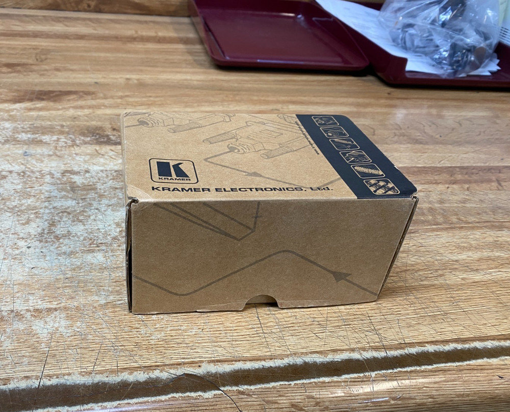 Kramer PT-201VGA 2x1 VGA Switcher