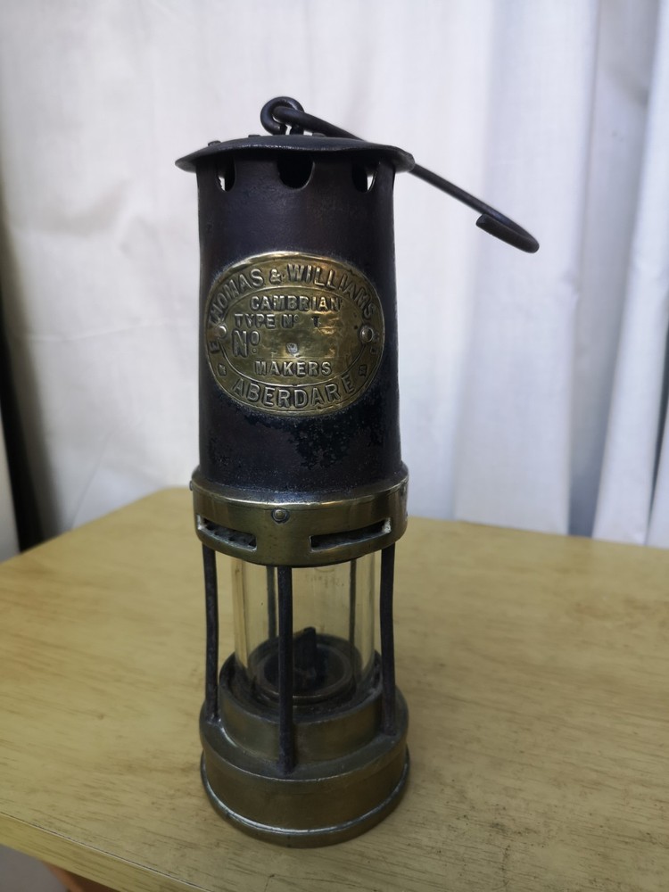 Vintage E. Thomas & Williams Ltd miners lamp Cambrian type No 1
