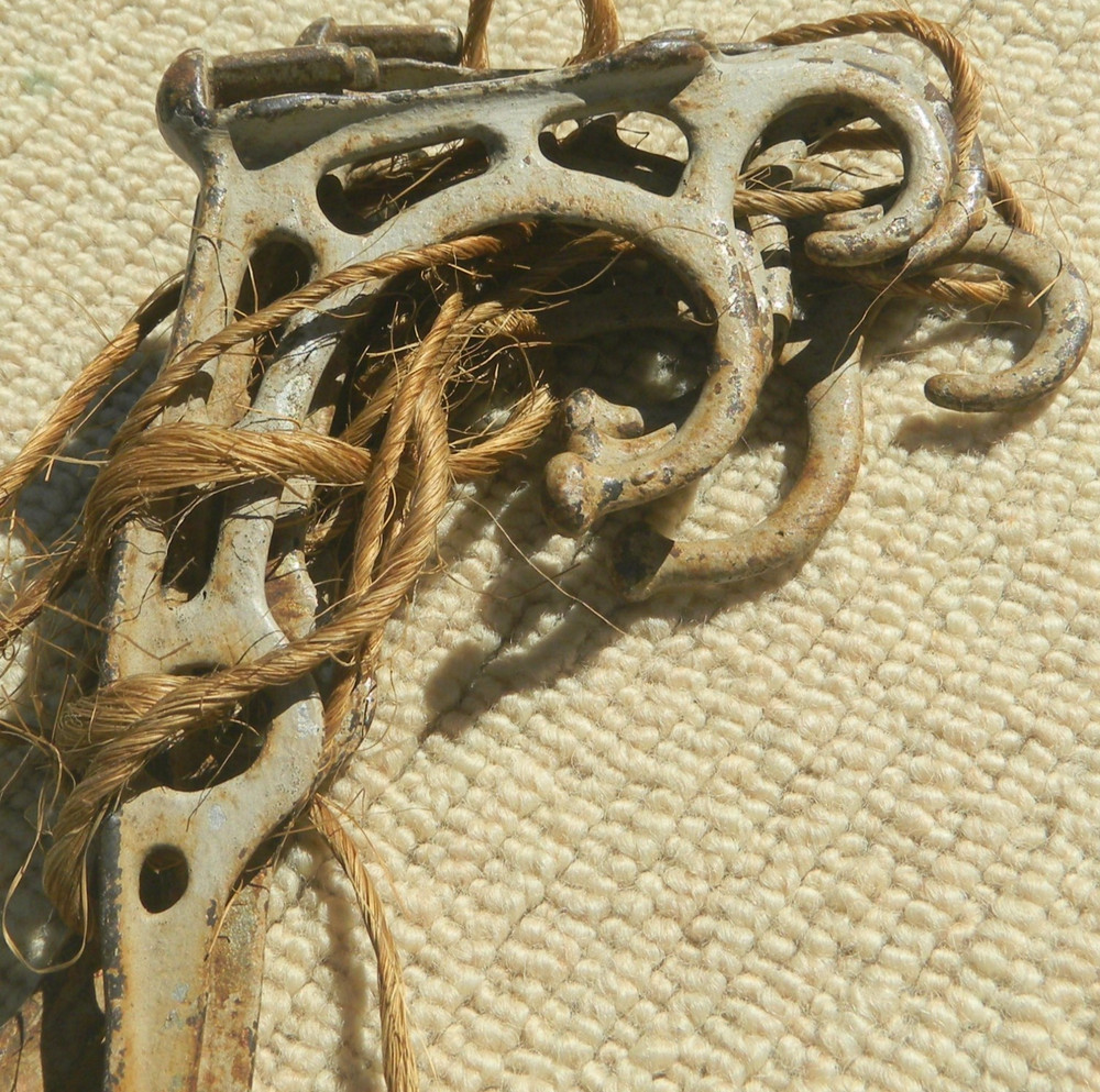Cast Iron White Victorian Style Coat Hooks ,Hat Hooks, Rack  Hooks ,Hall Tree