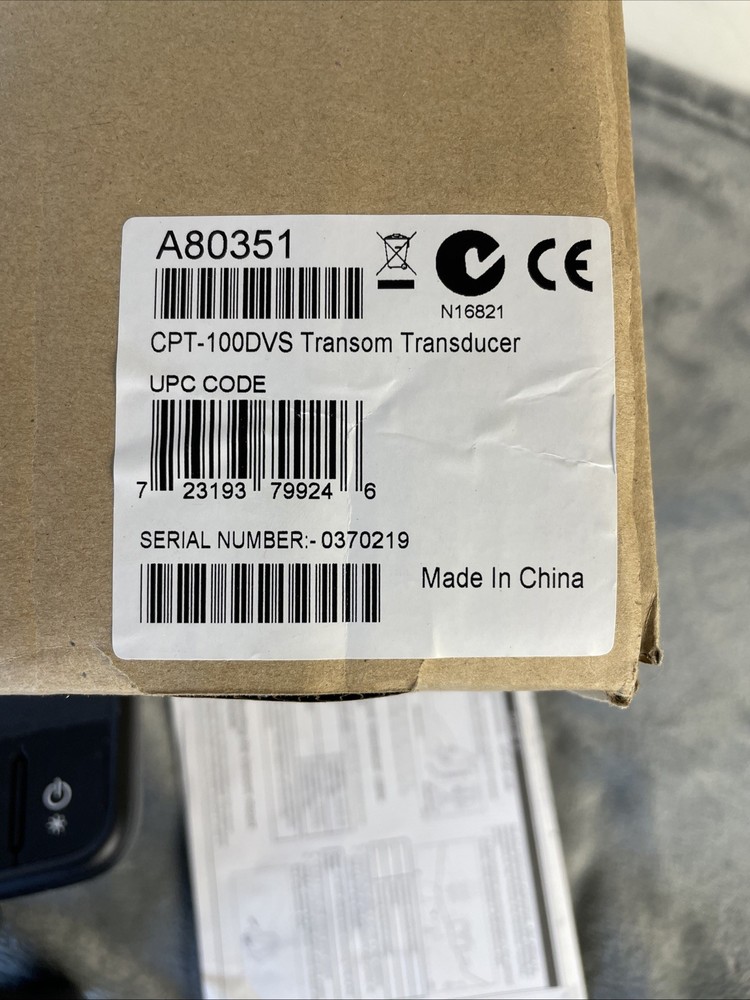 RayMarine DragonFly 7 ChartPlotter Fishfinder E70320 W/ Transducer