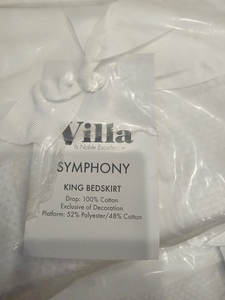 ☆Brand New☆ Villa Comforter Set