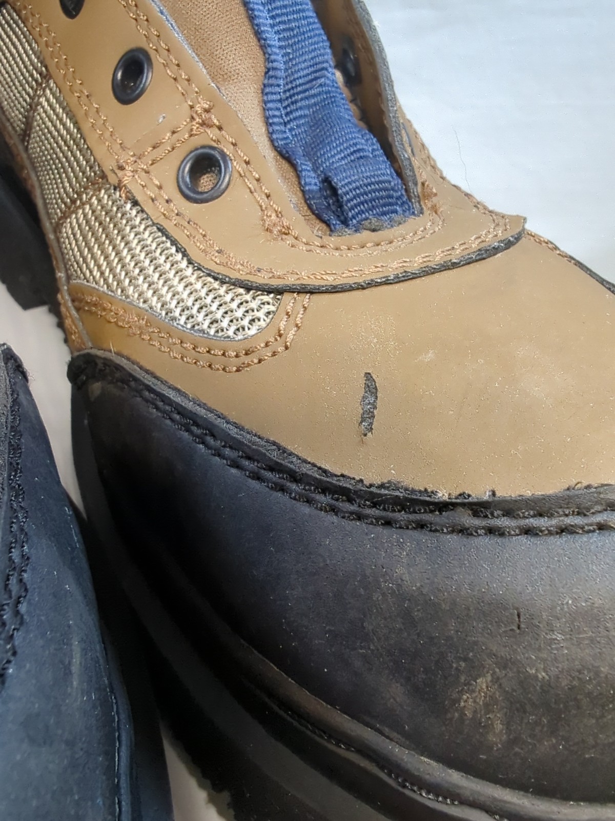 Cabela’s Ultralight Felt Sole Wading Boots Men's 11 M Brown Black