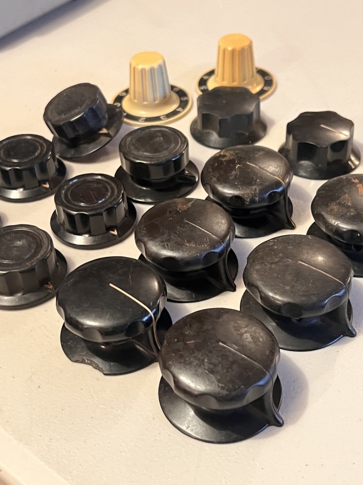 17 BAKELITE KNOBS RCA WESTERN ELECTRIC BOARDS AMPLIFIERS VARIOUS USES