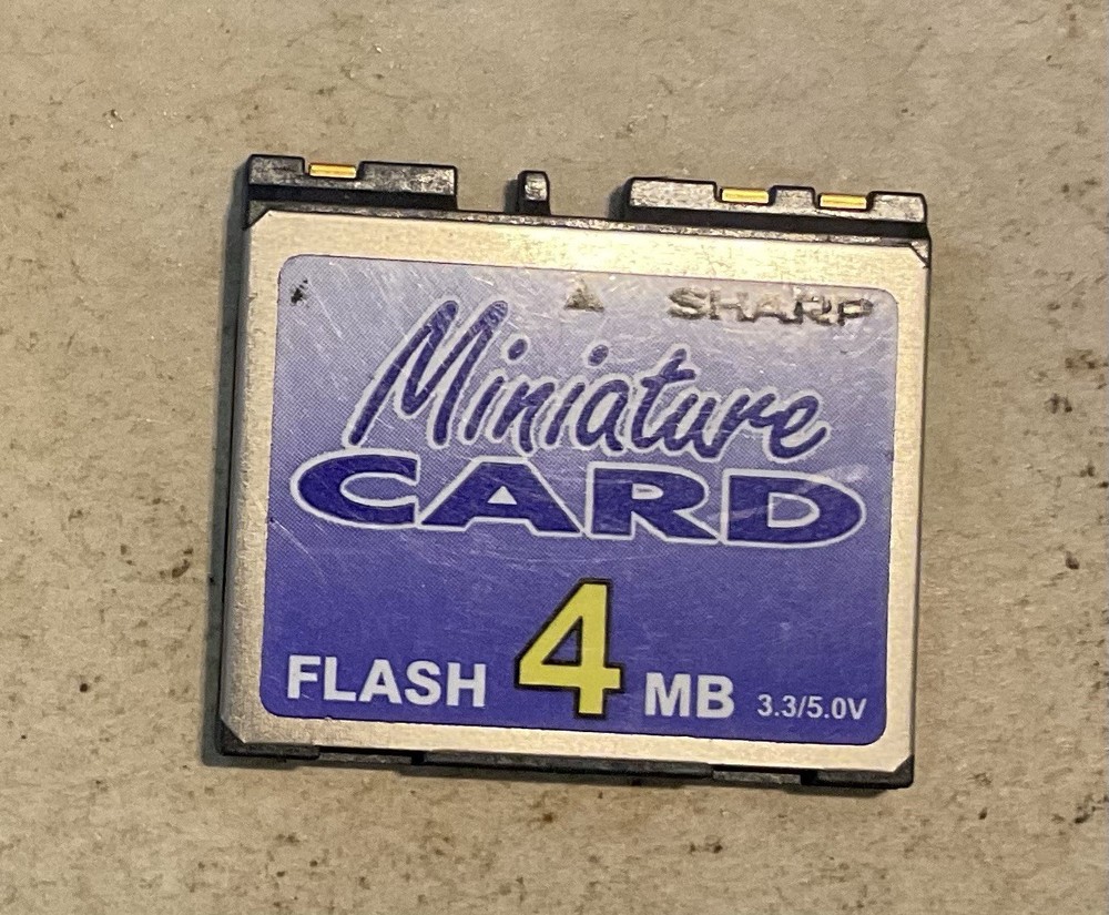 SHARP Miniature Flash Card 4MB 3.3V/5.0V