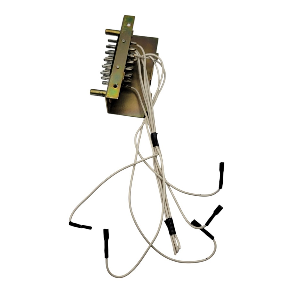 AP Automatic Products Vending Machine Shelf Drawer Plug Harness Bracket 6600